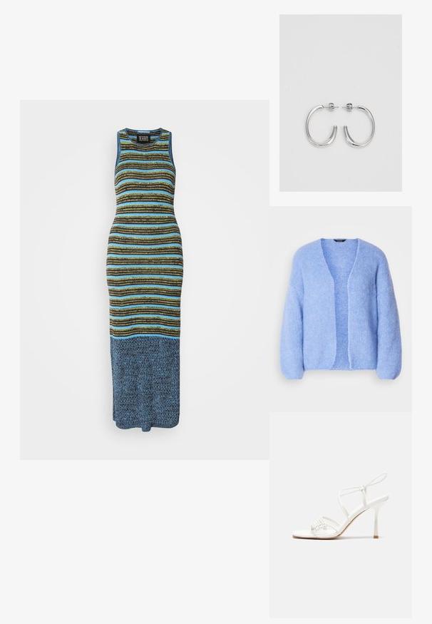Lindex VANESSA - Strickjacke - light blue; Strickkleid ohne Ärmel mit horizontalen Streifen in Grün, Gelb und Blau, das in einen einfarbigen blauen unteren Abschnitt übergeht. Rundhalsausschnitt.; Weiße, geschnallte High-Heel-Sandalen mit flacher Zehenbasis, strukturiertem Vorderteil mit gerafften Akzenten und schlankem Knöchelriemen.; Silberne Creolen mit einer glatten, glänzenden Oberfläche. Abgerundete Form, leichtes Design, mit einer Steckverschluss.