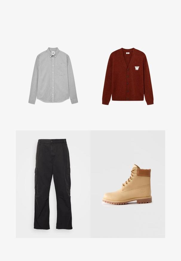 DOUBLE A BY W.W. WWTAY CARDIGAN 25081 - Cardigan - decadent chocolate melange; Cămașă gri cu mânecă lungă, cu nasturi, dotată cu un buzunar, guler și un logo brodat pe piept. Fabricată dintr-un material texturat.; Pantaloni cargo negri, cu un design drept, având două buzunare laterale, închidere cu buton și un material texturat.; Botine din piele maro deschis, cu guler căptușit, ochiuri aurii, șireți bej și talpă groasă cu profil, pe un fundal simplu deschis.