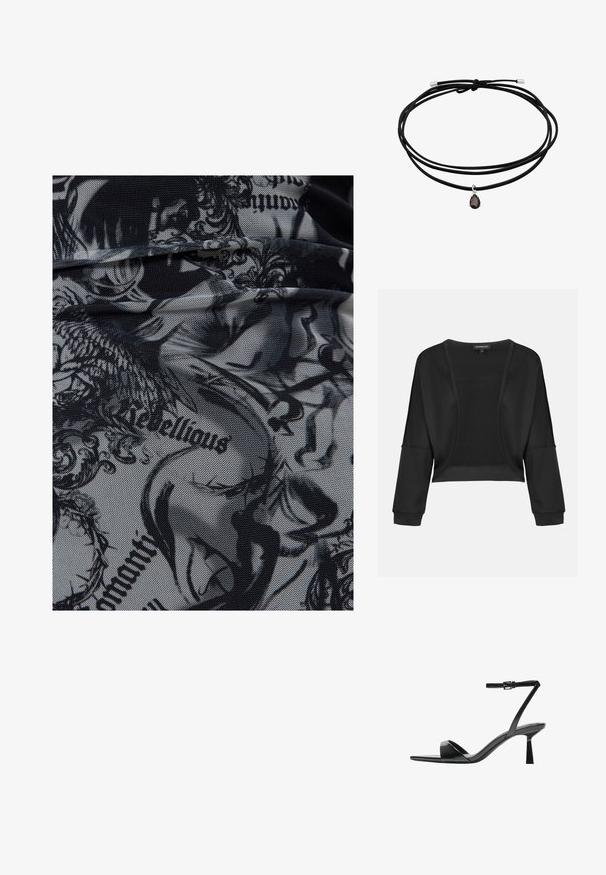 Czarna krótka kurtka z długimi rękawami, otwartym z przodu i strukturalnym panelem dzianinowym. Gładki materiał o swobodnym, luźnym kroju oraz elastycznych mankietach.; Elastyczny materiał z czarno-szarym nadrukiem z abstrakcyjnymi wzorami oraz słowem "rebeliant". Gładka tekstura o siatkowym wyglądzie.; Bershka - Sandały na obcasie; Czarna torebka z lakierowanej skóry o zaokrąglonym kształcie, z jednym paskiem na ramię, przednimi kieszeniami i akcentami w kolorze srebrnym.; Czarny naszyjnik z przewodów składający się z trzech nitek, z wiszącym w kształcie łzy ciemnym kamieniem szlachetnym, zapinany na metalowe zapięcia.