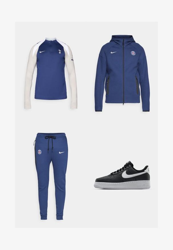 Marineblaue Kapuzenjacke aus weichem Stoff mit durchgehendem Reißverschluss, Seitentaschen und einem Logo-Patch. Sie hat ein strukturiertes Design mit einer Kapuze.; Nike Langarm-Trainingsoberteil mit einem marineblauen Körper, hellbeigen Ärmeln, einem Halb-Reißverschluss-Kragen und dem Spurs-Logo auf der Brust.; Blaue Sport-Hosen mit Kordelzugbund, seitlichen Reißverschlusstaschen, schwarzen Akzenten und Logos: PSG-Emblem und Nike-Swoosh.; Schwarze Ledersneaker mit strukturierten Oberflächen, weißem Nike-Swoosh, grauer Sohle, runder Zehenpartie und Schnürdesign. Verfügt über Perforationen an der Zehenbox.