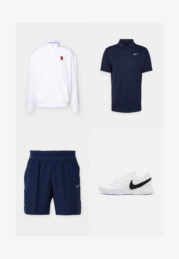 Bílá mikina na zip vyrobená z měkké tkaniny, s vysokým límcem a malým barevným logem Nike na levé hrudi.; Námořnická modrá polo košile vyrobená z hladké látky, s tříknoflíkovou légou, krátkými rukávy a malým bílým logem Nike na hrudi.; Námořnické modré sportovní šortky vyrobené z lehkého materiálu, s elastickým páskem, dvěma bočními kapsami a malým stříbrným logem Nike.; Bílé atletické boty se strukturovaným svrškem, černým logem Nike, polstrovaným límcem a pevným gumovým podešvem s vzorovaným profilem.