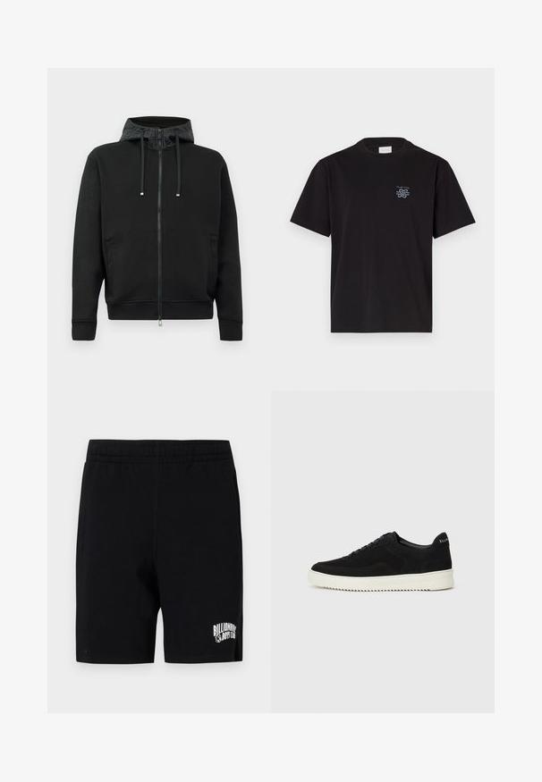 Corta-vento preto com fecho éclair feito de tecido macio. Apresenta um forro de capuz estampado, cordões e bolsos laterais. Textura suave, ajuste descontraído.; T-shirt de algodão preto com gola redonda e mangas curtas. Apresenta um pequeno logotipo azul no lado esquerdo do peito. Design simples e reto.; Calções pretos feitos de uma mistura suave de algodão com um cós elástico, apresentando um logótipo branco na perna esquerda e bolsos laterais.; Sapatilhas de camurça pretas com design de atacadores e sola de borracha branca em contraste. Apresenta painéis laterais texturizados e uma marcação discreta no calcanhar.