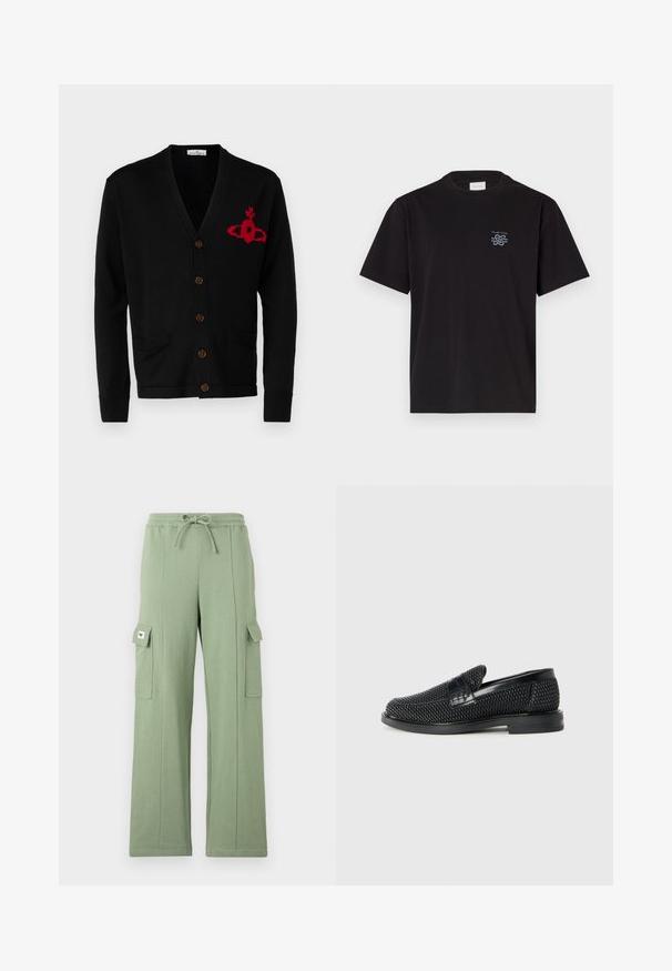 Vivienne Westwood ALEX UNISEX czarny; Czarny bawełniany t-shirt z okrągłym dekoltem i krótkimi rękawami. Posiada małe niebieskie logo na lewej piersi. Prosty, prosty krój.; Jasnozielone spodnie cargo wykonane z mieszanki bawełny; cechują się elastycznym paskiem w talia, sznurkiem do regulacji, szerokimi nogawkami oraz dwiema bocznymi kieszeniami z klapkami.; Czarny, pleciony but wsuwany z gładkim skórzanym akcentem na cholewce, o okrągłym nosku i niskoprofilowej gumowej podeszwie.