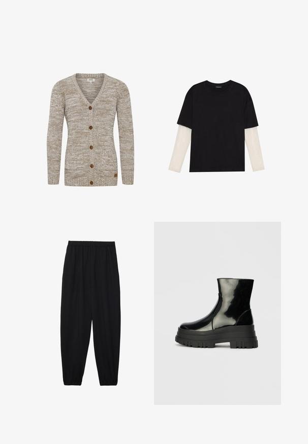 Beige strikkejakke med V-hals, syv brune knapper, og ribbestrikkede mansjetter. Har et strukturert mønster og en liten merkeetikett på siden.; Svart T-skjorte laget av bomull, med korte ermer over et hvitt langermet lag med en subtil teksturert mønster. Rund hals design.; Svarte, lette bukser med elastisk liv og rynkede ankler. Stoffet er glatt og har en avslappet, innsvingt design.; Svart, blank ankelstøvel med tykk såle og rund tå, sett fra siden på en enkel, lys grå bakgrunn.