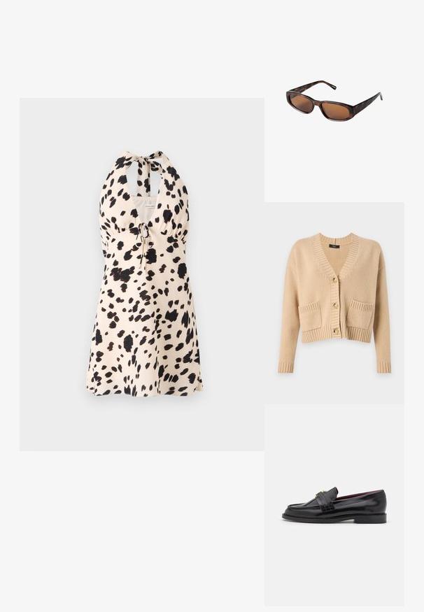 WEEKEND MaxMara ARAD - Strickjacke - sabbia; Halterkleid in hellem Beige mit schwarzem Punkte-Muster; verfügt über einen Kordelzug in der Taille für eine verstellbare Passform.; Schwarze Lederloafers mit einem gestickten Muster, glatter Textur, goldenen Schnallendetails und einer runden Zehenform, auf einer niedrigen schwarzen Sohle.; Braune Schildpatt-Sonnenbrille mit rechteckigen Gläsern, schlankem Profil und gebogenen Bügeln. Die Gläser haben einen braunen Farbton, das Gestell besteht aus Kunststoff.