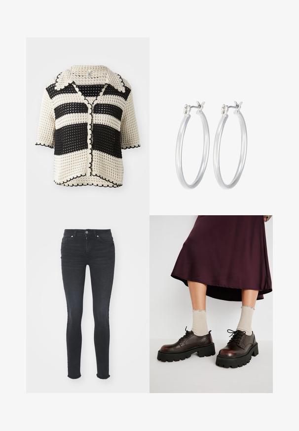 Cardigan au crochet noir et crème à rayures, avec un col, des manches courtes, des bords festonnés et une fermeture avant à boutons. Motif de tricot texturé.; Deux crop tops sans bretelles en noir et blanc, fabriqués en tissu de coton extensible. Texture lisse avec un design simple et sans coutures visibles.; Jeans skinny en denim noir avec une taille mi-haute, cinq poches et un ourlet effiloché. Le tissu a une texture lisse avec un léger stretch.; Chaussures en cuir brun à plateforme avec des semelles épaisses noires, associées à des chaussettes beiges côtelées avec des bords festonnés, sur un fond neutre.; Boucles d'oreilles en argent avec une finition lisse et polie. Forme ronde et fermeture à clip sécurisée. Design léger adapté pour un port quotidien.