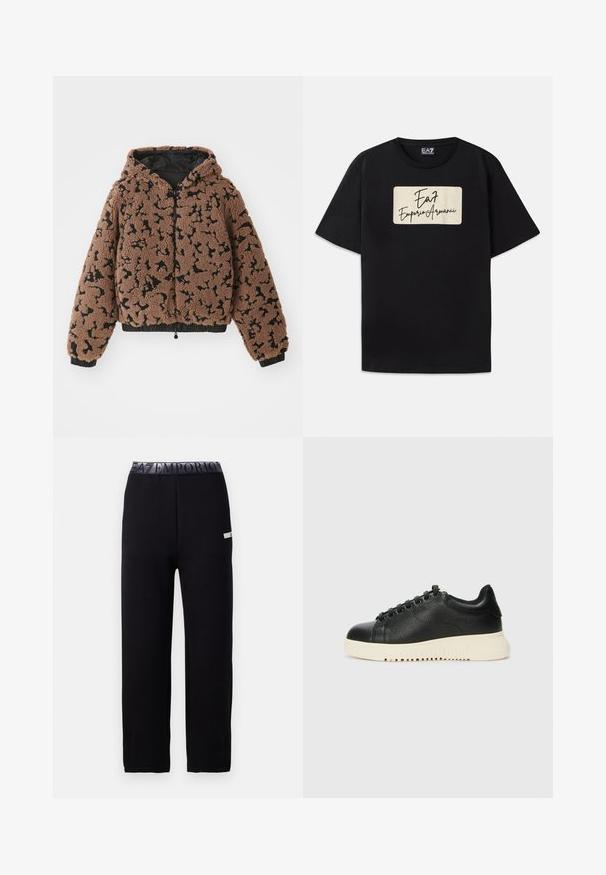 Casaco de fleece com capuz, padrão castanho e preto, com punhos e bainha elásticos, fecho frontal com zíper e forro interior preto.; T-shirt de algodão preta com um logótipo retangular em cor creme e texto em estilo manuscrito. Mangas curtas e um corte standard.; Calças de jogging pretas com uma textura suave e elegante, apresentando uma cintura elástica com um logótipo e um detalhe de destaque lateral. Design de perna reta.; Sapatilha de couro preta com acabamento texturizado, apresentando bico redondo, seis ilhós pretos e sola de borracha branca com sulcos.