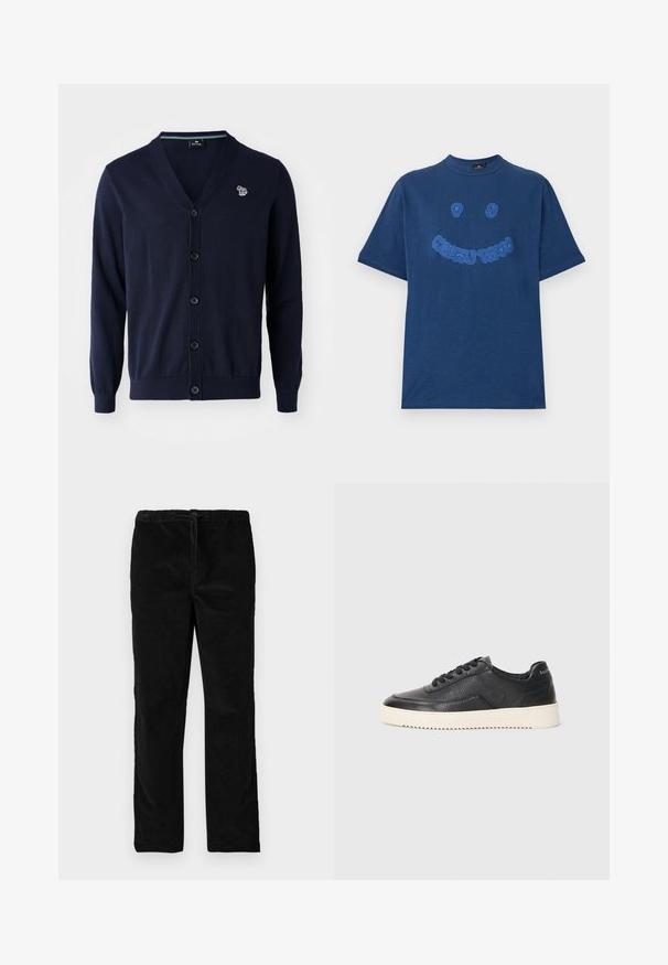 Cardigan tricotat bleumarin cu decolteu în V, cinci nasturi negri și un mic logo colorat pe pieptul stâng. Textură netedă, mâneci lungi.; Tricou din bumbac de culoare albastră marină, cu guler rotund. Dispune de un text grafic brodat albastru și un design cu față zâmbitoare pe față. Mâneci scurte.; Pantaloni din catifea negri, drepti, cu talie elastică și șnur în față, expuși pe un fundal alb simplu.; Pantofi sport negri din piele cu finisaj texturat, vârf rotund și talpă plată din cauciuc alb. Dispune de șireturi negre și branding pe toc.