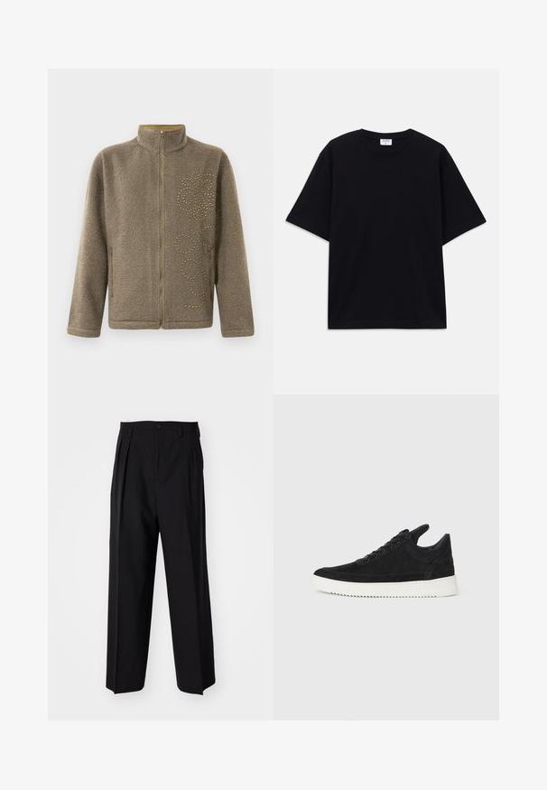 Barna fleece dzseki, magas gallérral, cipzárral és dekoratív arany szegecsekkel, amelyek örvénylő mintát alkotnak az egyik oldalon.; Fekete, rövid ujjú, oversize póló kerek nyakkivágással és látható Filippa K márkacédulával a gallér belső részén.; Fekete, pliszírozott nadrág, egyenes, széles lábakkal. Sima anyagból készült, gombos záródással és övhurkokkal rendelkezik.; Fekete nubuk sportcipő fehér gumitalppal, tónusos varrással és fűzős kialakítással. Simák a textúrája, modern, letisztult formával rendelkezik.