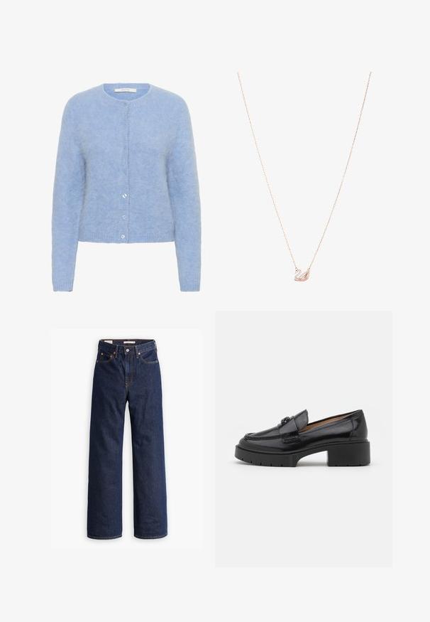 Lyseblå cardigan laget av myk, teksturert stoff. Har rund hals, lange ermer og seks matchende knapper foran.; Lyseblå bluse laget av blankt stoff, med klassisk krage, knapplukking foran, puffede ermer og en lagdelt, volangkant.; Mørkeblå rette denimjeans med fem lommer, oransjefarget søm og knappestenging.; Sorte skinn loafers med lav blokkhelt, rund tå, dekorativ rem og teksturert sømdetalj på overdelen. Glatt finish.; Rose gullkjede med en svaneanheng, dekorert med klare krystaller. Kjeden har et delikat lenkedesign.