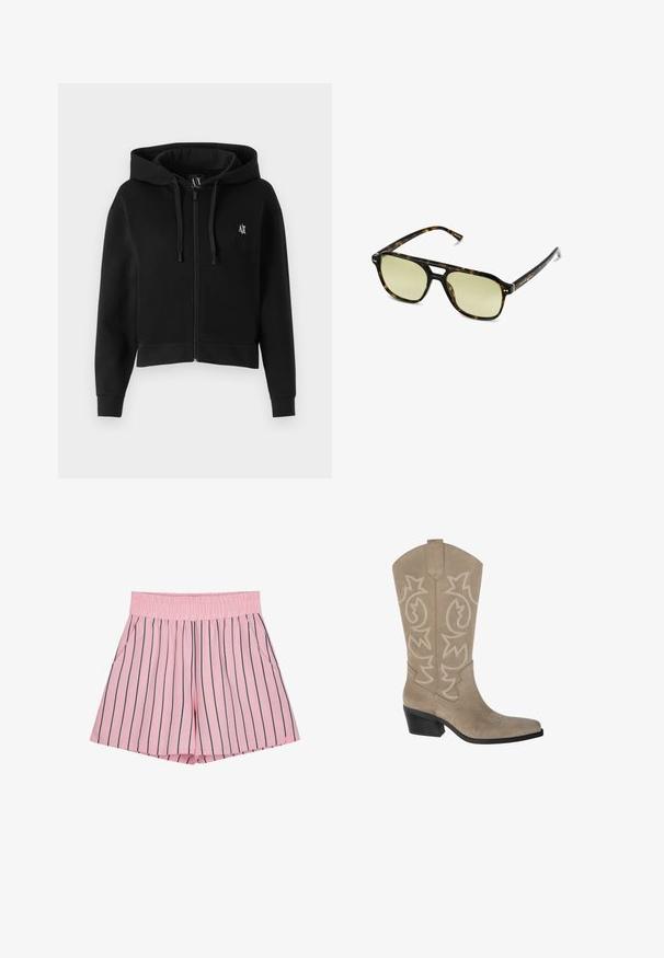 Felpa corta nera realizzata in morbido tessuto, dotata di zip frontale, cappuccio con laccio e piccolo logo ricamato sul lato sinistro del petto.; Camicia a maniche corte con colletto, rosa con strisce verticali blu navy, chiusura frontale con bottoni, tessuto liscio, vestibilità rilassata e etichetta del marchio discreta sul retro.; Pantaloni corti rosa chiaro con righe verticali blu navy, vita elastica e tasche laterali. Realizzati in un tessuto morbido con una vestibilità comoda.; PULL&BEAR Stivali texani / biker - taupe; Occhiali da sole tartaruga con forma rettangolare, lenti con tonalità verde e montatura in acetato decorata. Presentano dettagli metallici vicino alle lenti.
