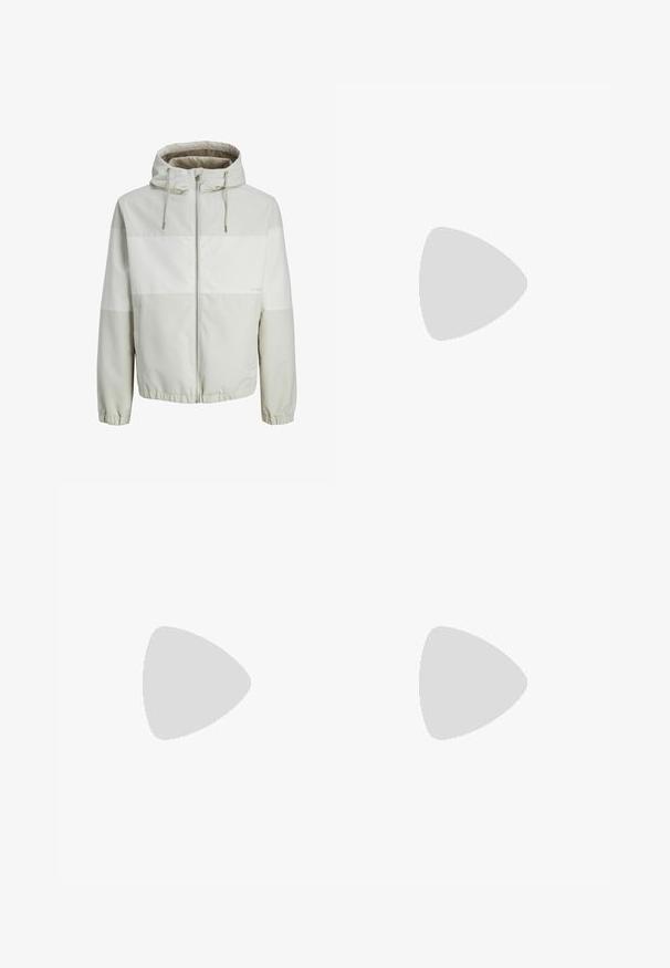 Lagani kaput s kapuljačom u svijetlosivoj boji s zatvaračem sprijeda, s horizontalnim prugama i elastičnim manžetama. Glatka, vodoodbojna tkanina.; Svijetloplava polo majica od mekog pamuka, s klasičnom ovratnikom, placketom s tri gumba i kratkim rukavima s glatkom teksturom.; Bijele trenirke napravljene od mekanog materijala, s elastikom u struku i na manžetama, glatke teksture i labavog kroja.; Bijele slip-on tenisice s teksturiranom površinom, debelim đonom i minimalističkim dizajnom. Sadrže logo branda sa strane.