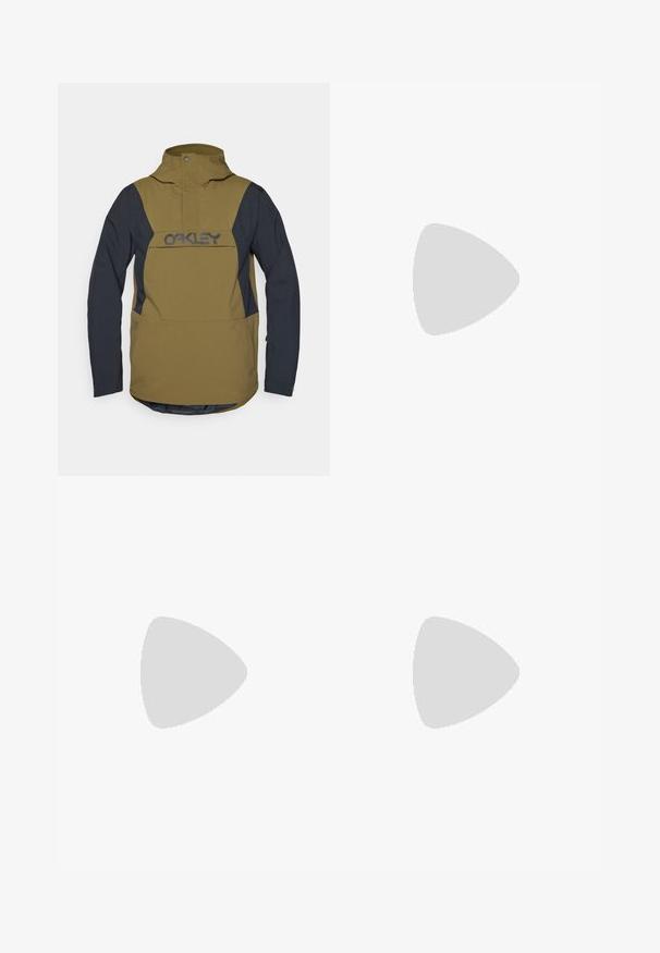 Alyvuogių ir tamsiai mėlyna vėjui atspari striukė su aukštu apykakliniu, dideliu priekiniu kišenėliu ir ryškiu juodu logotipu. Pabrėžia elegantišką, aerodinamišką dizainą.; Balta medvilninė marškinėliai trumpomis rankovėmis ir apvaliu kaklu. Priekyje mažas, subtilus šviesiai mėlynas logotipas. Lygus paviršius.; Juodi dviratininkų šortai su petnešomis, turintys tinklinį nugaros panelį ir paminkštintą sėdynės dalį, užtikrinančią komfortą važiuojant.; Nike Performance REACTX PEGASUS 5 GTX - Bėgimo bateliai, skirti nelygiam paviršiui - sail/hyper crimson/glacier blue/dark team red/silt red