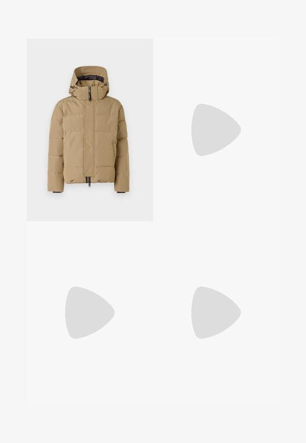 Beež puffer-jakk, millel on eemaldatav kapuuts, lukuga eesmine osa ja õmblustatud paneelid. Omab elastseid mansette ja sujuvat välispinda.; Beige, kootud sviiter kõrge soonikuline kaelus. Omab tekstuuriga nöörmustrit ning soonikuid varrukaid ja alumist äärt, pakkudes hubast välimust.; Sinine denimpüksid otse jala disainiga, varustatud tõmbluku, viie tasku ja kulumisdetailidega reite piirkonnas.; Valged tossud mustade ja hallide aktsentidega, tekstureeritud halli varbakattega, musta kummitald ja lamedad valged paelad. Puhtad jooned, minimalistlik stiil.