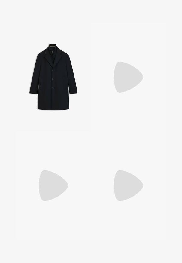 Marinblå ullkappa med skräddarsydd design, med slagkrage, zip-inre lager, tre knappar och sidofickor.; Blå långärmad sportpullover med ribbad textur, hög krage, halvmeterdragkedja och subtil logotyp på vänster bröst.; Bruna rutiga byxor med en strukturerad passform, med veckad front, två sidofickor och knäppning. Slät textur med skräddarsydd design.; Vita idrottsskor i vitt med svarta ränder, med en strukturerad gummisula, slät läderövre och en vadderad krage för stöd.