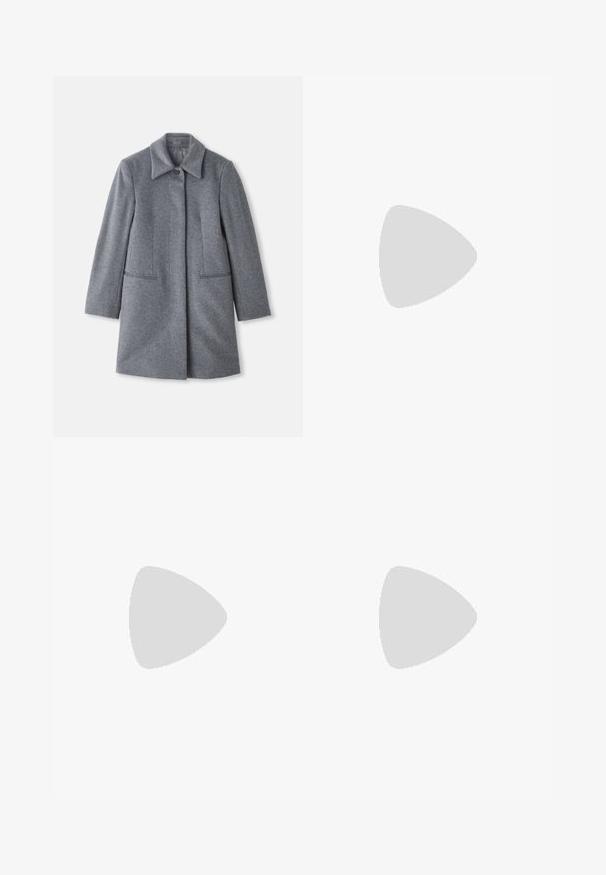 Grå uld midt-længde frakke med en bred krave, en synlig knap og to vandret frontlommer, præsenteret på en hvid baggrund.; Lys beige langærmet top med høj krave og lynlås i ryggen, lavet af et blødt, glat stof; har en tætsiddende pasform og lige kant.; Lett, beige bluse med et abstrakt bølget mønster i mørkere nuancer. Har en sammensnøret halsudskæring og flagrende, elastiske ærmer.; Blå denim skinny jeans med en glat tekstur, mellemhøj talje, fem lommer og let falming på lårene. Skønhed med metalknap og lynlås.; Brune læder snørebåndssko med en glat finish, sort gummisål og diskret syning. Båret med brune bukser med striber.; Lille sort læder håndtaske med en rund form, topgreb og aftagelig rem. Bæres med sort stofkjole og sorte plisserede sko.; Guldtonede hoopsøreringe med et snoet design, der har en ribbet tekstur og en glat overflade. Let og hul konstruktion.