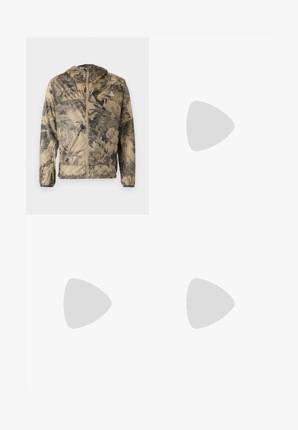 Chaqueta beige ligera con un estampado botánico negro. Presenta una capucha, cremallera frontal y puños elásticos. Diseño minimalista sin hardware visible.; Camiseta de algodón negra con un gráfico colorido de una iguana verde con un arnés azul, con texto debajo y un logo en la esquina inferior.; Bañador con estampado en un fondo azul claro, que presenta follaje oscuro y estampados de animales, cinturilla elástica y detalle del logo.; Zapatilla deportiva beige y crema con parte superior de malla texturizada, superposiciones de soporte y suela de goma con un patrón de tracción.