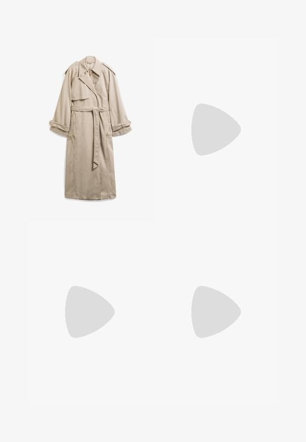 Trench coat beige in cotone con vita cintura, ampie rever, spalline e polsini arrotolati. Design pulito con dettagli minimi.; Top in un morbidissimo tessuto felpato, a maniche corte, con collo alto, di colore marrone chiaro e superficie texturizzata e shaggy, con una scollatura ben aderente.; Pantaloni beige a gamba larga con una texture liscia, caratterizzati da una vita alta e due tasche frontali. Design pulito con una vestibilità sartoriale.; Scarpe da ginnastica argento con accenti bianchi, presentano tre strisce, una punta tonda e una suola in gomma naturalmente colorata. Materiale metallico texturizzato.