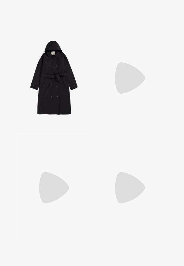 Manteau noir en tissu lisse, doté d'une capuche, d'un devant croisé avec des boutons noirs, et d'une ceinture assortie.; T-shirt en coton couleur crème à manches courtes. Présente un logo graphique bleu "Soft-e" et une illustration, étiquetée "100% SOFT."; Pantalons larges noirs en tissu léger. Dotés d'une taille élastique avec cordon de serrage et de rayures blanches sur les côtés. Logo de la marque sur la hanche.; Call it Spring RHODDE - Bottes à talons hauts - medium brown