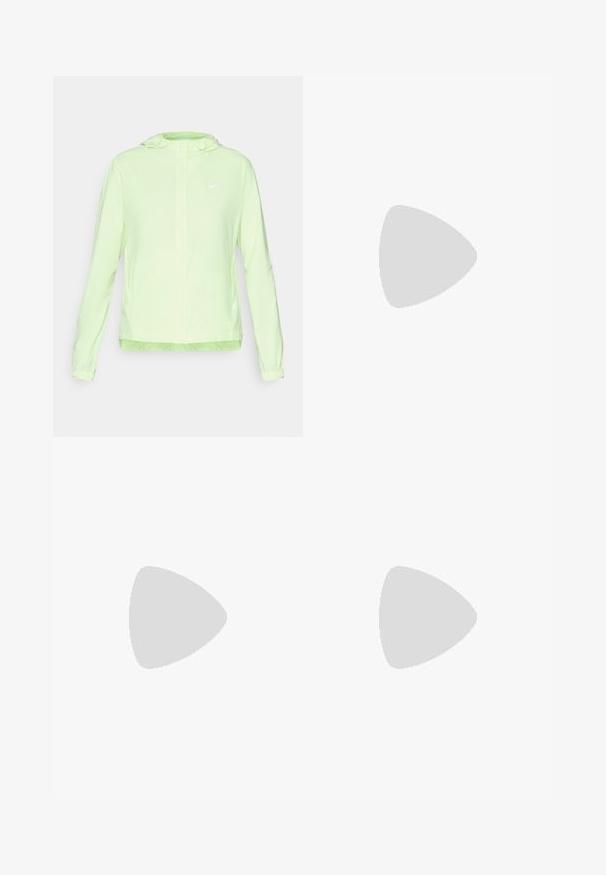 Vaaleanvihreä Nike-takki hupulla, jossa on elastiset hihansuut ja helma. Takissa on sileä, matta pinta ja pieni valkoinen logo vasemmassa rinnassa.; Musta urheilu T-paita, joka on valmistettu sileästä kankaasta, jossa on solmittu etuosa ja pieni valkoinen Nike-logo rinnassa.; Valkoiset urheilushortsit, jotka on valmistettu kevyestä ja hengittävästä kankaasta. Ominaisuuksina joustava vyötärö ja verkkomaiset sivupaneelit, sekä pieni sininen logon yksityiskohta.; Valkoiset urheilukengät, joissa on verkkomateriaali päällinen, harmaat yksityiskohdat, paksu vaimennettu pohja ja useita ilmanvaihtoaukkoja alaosassa.