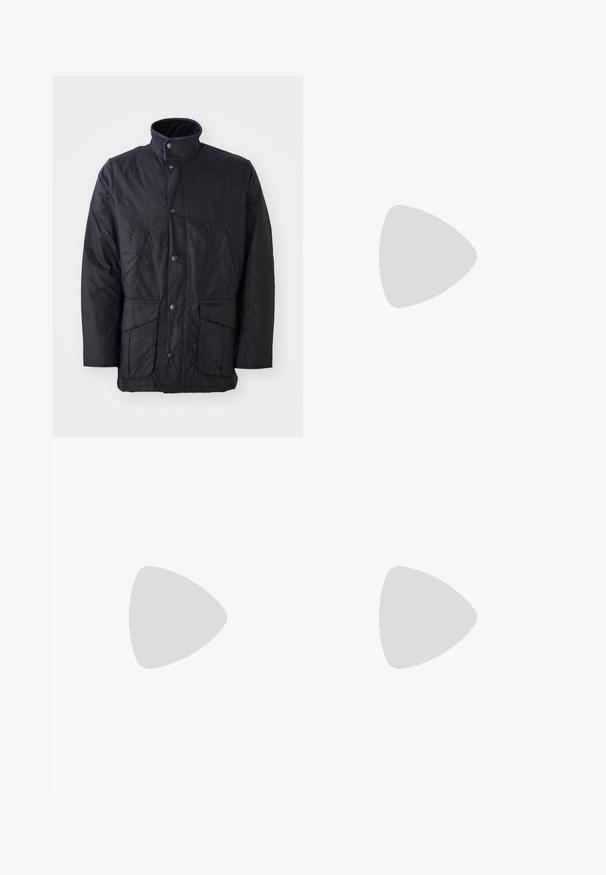 Musthave must valmistatud tekstureeritud kangast, millel on kõrge krae, ees taskud ja nupuga kinnitused. Minimalistlik disain, ilma mustriteta.; Mitmevärviline kootud sviiter, millel on abstraktsed mustrid sinises, kollases, punases ja mustas. Ribiga kaelus ja mansetid, tekstuuriga kangas.; Mustad sirgedega mustad püksid, valmistatud siledast kangast. Omavad nuppe sulgemiseks ja vööümberringi sildu. Pole märgatavaid mustreid ega aktsente.; Must meeste musta nahast loafers, millel on metalne pärga detail, madal kõrgus ja bränditud talla, näidatud külgpildis valges taustal.