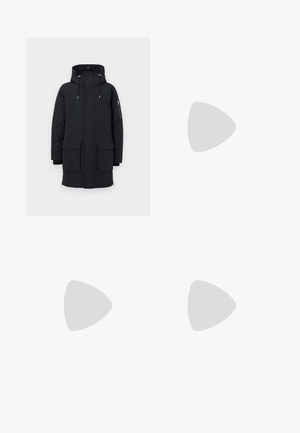 Black padded parka jacket with a hood, featuring two large front pockets, a zippered sleeve pocket, and contrasting black cuffs.; Black sleeveless top made of ribbed fabric, featuring a round neckline and clean hem. Subtle contrast trim along the neckline.; rag & bone BAGGY - Baggy Jeans - white; White leather sneaker with a textured finish, round toe, beige rubber sole, and six grey lace eyelets, featuring subtle branding on the side.