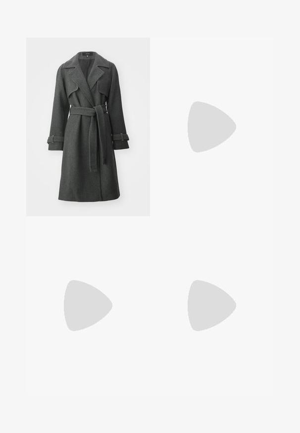 Cappotto trench grigio in lana con vita regolabile, colletto a risvolto e maniche lunghe con linguette. Presenta cuciture a contrasto e una linea dritta.; Pieces PCSIRENE ROLLNECK - Maglietta a manica lunga - tawny port; Gonna midi color sabbia con motivo a strisce zebrate nere, realizzata in tessuto liscio, abbinata a stivali neri in pelle alti fino al ginocchio.; Stivaletti neri alla caviglia con punta affusolata, realizzati in pelle liscia. Presentano un tacco a blocco e un gambo aderente, con dettagli delle cuciture visibili.
