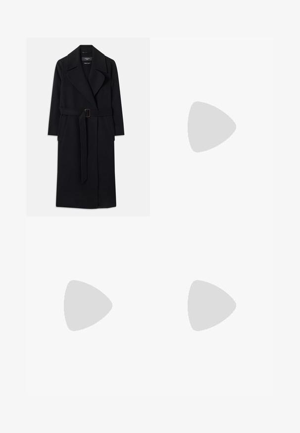 Cappotto lungo nero in lana con ampi revers, due tasche laterali e una cintura abbinata con fibbia rettangolare in vita.; Undress Code Top - black; Jeans neri a gamba larga realizzati in denim, con vita alta, cinque tasche, chiusura con bottone e finitura pulita senza decorazioni.; Ballerine slingback in pelle beige con punta nera. Presentano un accento a fiocco e un tacco basso per il supporto. Finitura texturizzata e liscia.