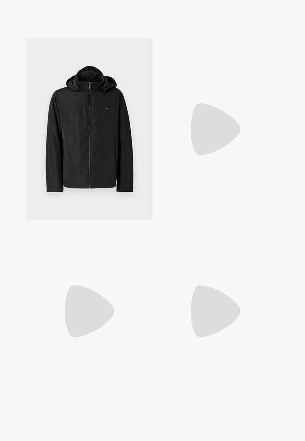 Giacca nera leggera con cappuccio, dotata di zip frontale e tasche laterali. Il materiale sembra liscio con una finitura opaca.; Felpa nera in cotone, con collo rotondo, maniche lunghe e una grafica frontale con la scritta "GUESS JEANS CALIFORNIA" in colori a contrasto.; Pantaloni jogger neri realizzati in tessuto leggero, con vita elastica e cordini regolabili, oltre a tasche laterali. Tessuto morbido.; Sneakers sportivi neri con tomaia in pelle caratterizzata da dettagli perforati, accenti in scamosciato e suola in gomma bianca. Design classico con lacci.
