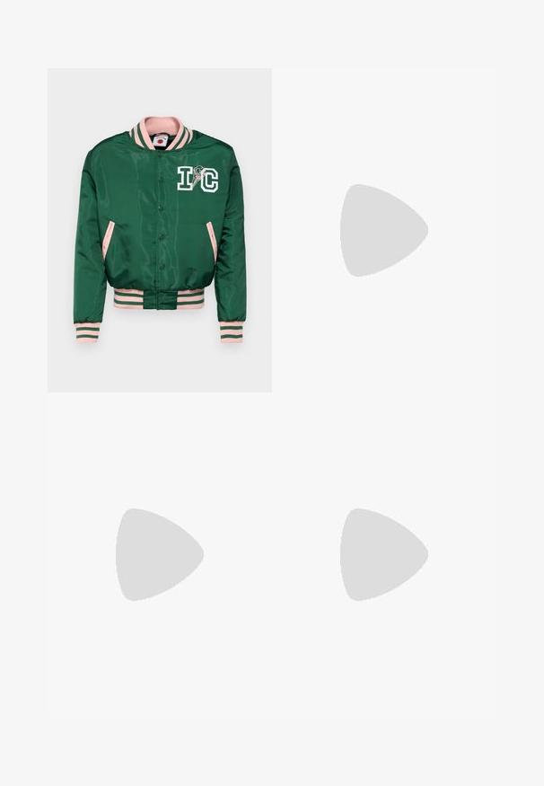 Grøn satin bomberjakke med pink ribbet krave, manchetter og kant. Har hvidt logo og is-sydgrafik på venstre bryst.; Hvid langærmet T-shirt i bomuld med rund hals. Har et lille blåt logo på brystet og tætsiddende manchetter. Glat tekstur.; Carhartt WIP LANDON PANT ROBERTSON - Baggy jeans - black heavy stone wash; Hvide lædersneakers med perforeringer, rund tå, flad sål og tykke snørebånd, med et synligt swoosh-logo og "AIR" på hælen.; Solsikker med grønne linser, sort plastisk overramme, guld metal accenter og slanke sorte stelarme. Har et karakteristisk brodesign.