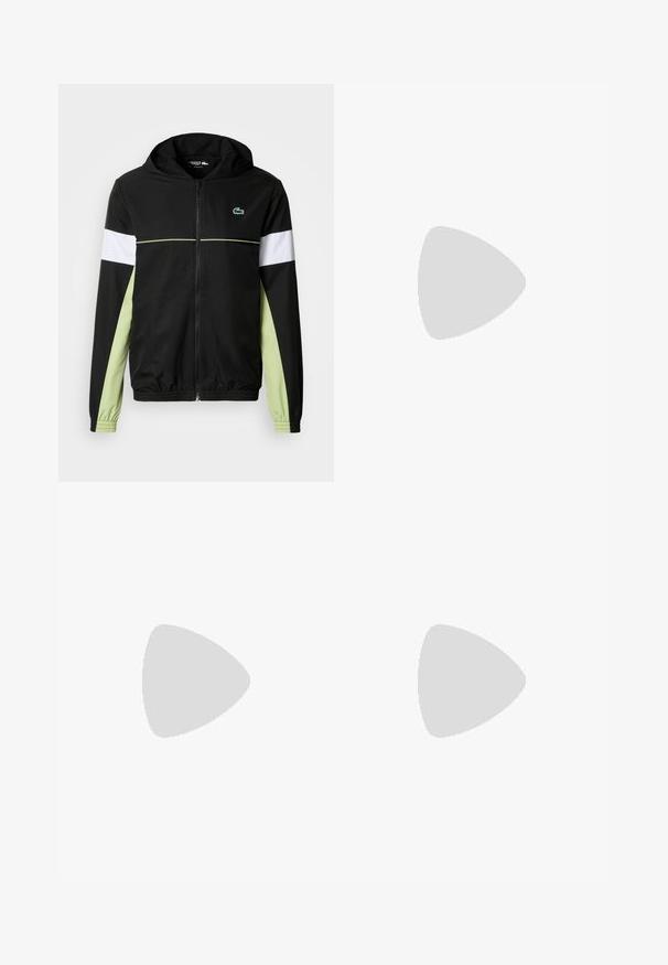 Casaco preto com capuz e fecho de correr, mangas compridas. Listas contrastantes em branco e verde claro nas mangas. Logótipo da Lacoste no lado esquerdo do peito.; T-shirt preta de mangas curtas feita de um tecido de algodão suave. Design simples com decote redondo e sem padrões ou detalhes visíveis.; Calças de treino pretas da Umbro com cinturão elástico, bolsos laterais, pernas afuniladas e logótipo na coxa direita sobre um fundo branco.; Sapatilha atlética branca com parte superior em malha texturizada, design curvado e outsole preto em contraste. Apresenta um logótipo verde bordado de lado.