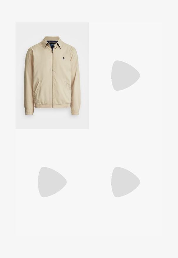 Svetlo béžová bunda na zips s golierom, bočnými vreckami, elastickým pásom a malým námorníckym logom na hrudi. Hladká textúra.; Biele dlhé rukávy košele so zapínaním na gombíky z bavlny. Má klasický golier, gombíkové manžety a malú tmavomodrú vyšitú logo na hrudi.; Námornícke nohavice s bielym kvetinovým vzorom, elastickým pásom, zúženým strihom nohy a ľahkou textúrou látky. Vhodné na bežné nosenie.; Hnedé kožené loďkové topánky s viazaním, zlatými okami a krémovou gumovou podrážkou. Navrhnuté s vyvýšeným stehmi na špičke.