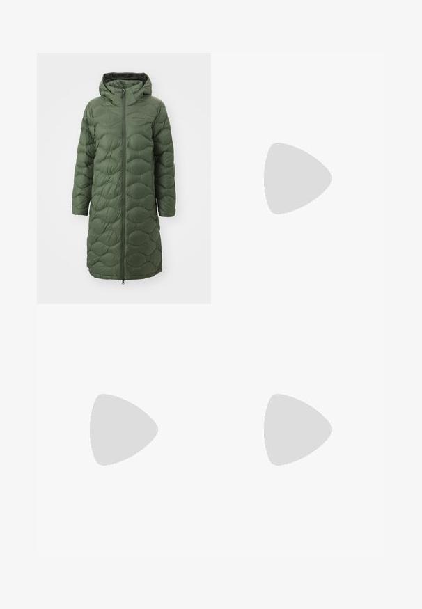 Peak Performance HELIUM COAT - Dūnu mētelis - pine needle; Melna garlašu piedurkņu puloveris, izgatavots no teksturēta materiāla, ar pus-zipped, augstu apkakli un ar rāvējslēdzēju kabatu uz krūtīm. Zīmola logo priekšpusē.; Melni, pieguļoši bikses, izgatavotas no elastīga materiāla. Iespējas ietver rāvējslēdzēju sānu kabatu, ar artikulētām ceļgaliem un gludu tekstūru.; Salomon X ULTRA 360 EDGE MID GTX - Pārgājienu apavi - shortbread/raw umber/prairie sunset