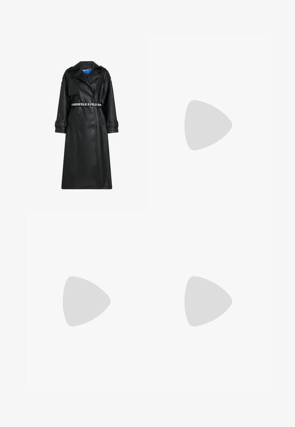 Černý kabát z umělé kůže s dvouřadým zapínáním, páskem v pase, oversized límcem a klopovými kapsami. Obsahuje logo na pase a manžetách.; Bílá bavlněná tričko s krátkými rukávy, černý žebrový límec a černý textový logotyp na levém rameni. Klasický střih, hladká textura.; Černé kordové tepláky s elastickým pasem, nastavovací šňůrkou a vyšitým logem "KARL LAGERFELD JEANS" na levém stehně.; Černé kožené lodičky na boku s špičatou špičkou, štíhlým podpatkem a dekorativní přezkou na nártu. Hladká textura a elegantní design.; Černé sluneční brýle s ostrým designem ve stylu kočičích očí. Stříbrné zrcadlové čočky. Štíhlé, lehké plastové rámy s jemným brandingem na spáncích.