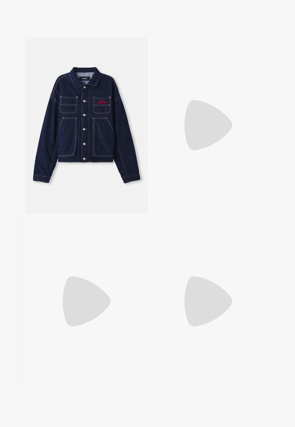 Chaqueta de mezclilla oscura con cuello tipo camisa, botones en la parte delantera, dos bolsillos en el pecho y un logo bordado en rojo. Presenta costuras en amarillo que contrastan.; Camiseta de algodón burdeos con cuello redondo, mangas cortas y un pequeño logo blanco "NN. 07" en el pecho. Textura suave, ajuste estándar.; Jeans de pierna ancha con un diseño de dos tonos, con paneles de denim claro y oscuro, cintura alta y estilo clásico de cinco bolsillos.; Zapatilla blanca con parte superior de cuero suave, cordones beige y un tirador de talón de ante beige texturizado. Suela elevada para mayor altura.