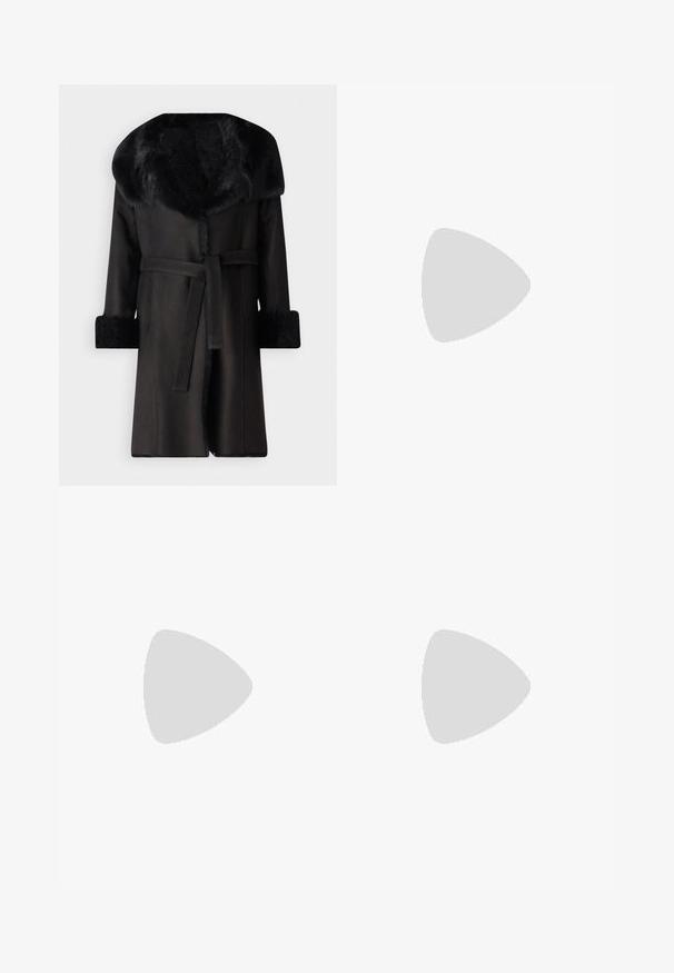 STUDIO ID FLO  - Classic coat - black; Anna Field by Zalando Top - black; Anna Field by Zalando Trousers - black; Anna Field by Zalando Classic ankle boots - black