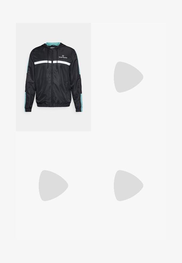 Chaqueta de nylon negra con capucha, con franjas laterales en blanco y verde azulado, cierre frontal con cremallera y puños elásticos. Logo exhibido en el pecho.; Camiseta de algodón negra con cuello redondo, mangas cortas y un pequeño logo de cocodrilo verde en el lado izquierdo del pecho. Textura suave, diseño casual.; Pantalones de chándal blancos con cintura elástica, que cuentan con franjas laterales negras y puños. Hechos de un tejido suave con una textura lisa.; Zapatilla deportiva negra con una parte superior texturizada, tres franjas horizontales y una suela blanca con un dibujo en su superficie. Diseño ligero y aerodinámico.