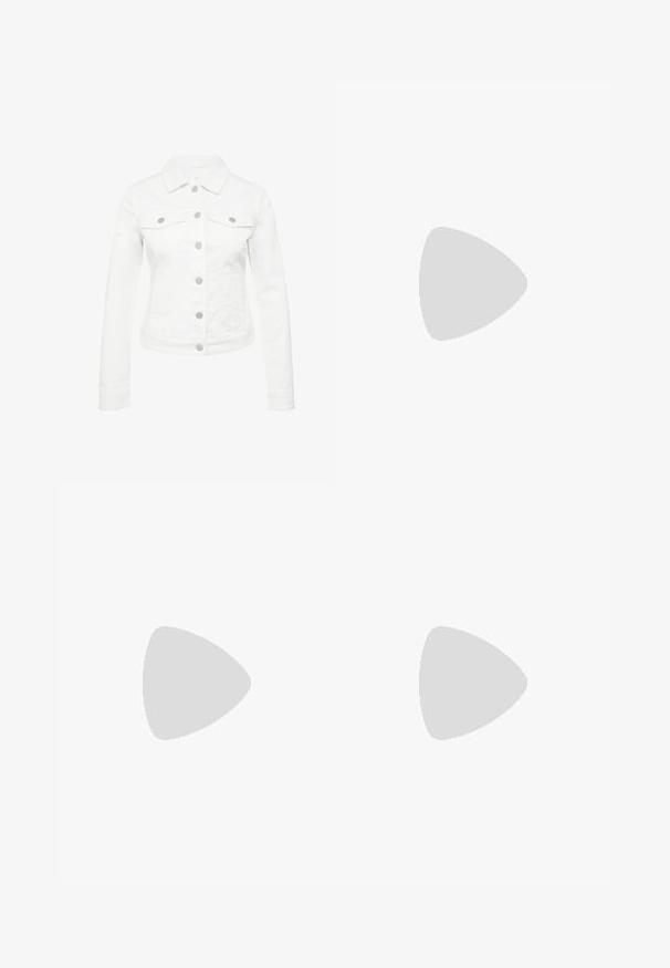 Veste en denim blanche avec un design ajusté, des manches longues, un col et deux poches poitrine. Comprend des boutons en métal argenté et un tissu texturé.; Haut noir à manches courtes avec une silhouette ajustée, présentant des détails froncés sur les côtés et un tissu lisse et extensible pour le confort.; Shorts en coton noir au design ajusté, avec une texture douce et deux poches à l'avant. Taille mi-haute et sans motifs visibles.; Escarpins slingback en cuir verni noir avec un bout pointu, un design découpé sur les côtés et un petit talon carré. Texture lisse avec des accents minimaux.