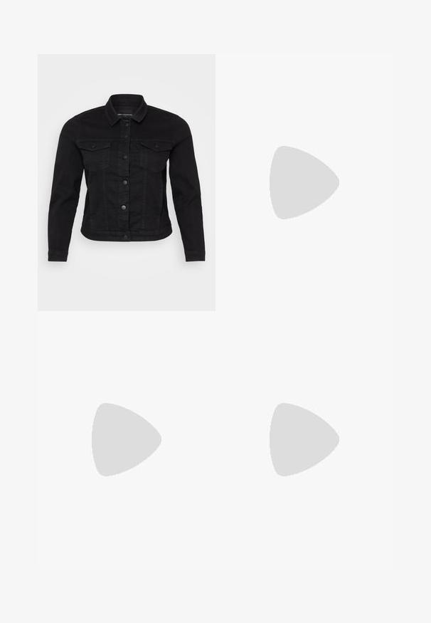Chaqueta de mezclilla negra con cuello clásico, cierre frontal de botones, dos bolsillos en el pecho y detallado de costura.; Tres camisetas ajustadas en blanco, gris y negro. Cada una cuenta con un escote amplio y mangas cortas. Están hechas de una tela suave y elástica.; Pantalones negros de campana hechos de una tela elástica, con una cintura alta y una textura suave. Los pantalones se ensanchan desde la rodilla.; Zapatillas altas de lona negra con suelas y cordones de goma blanca. Presentan un logo circular en el lateral y costuras blancas en contraste.