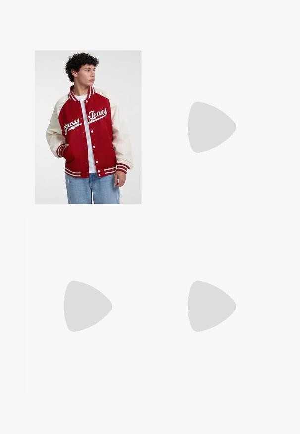 Chaqueta varsity roja y crema con una textura suave, puños y cuello acanalados, que presenta "Guess Jeans" bordado en el pecho en blanco.; Camiseta blanca de algodón con mangas cortas, cuello redondo, corte relajado y sin logotipos ni patrones visibles. Textura suave y diseño minimalista.; Pantalones de chándal negros hechos de tela suave, con una cinturilla elástica con cordón, puños acanalados y un pequeño logo en el muslo izquierdo.; Zapatillas de cuero blanco con perforaciones, punta redonda, suela plana y cordones gruesos, con un logo de swoosh visible y "AIR" en el talón.
