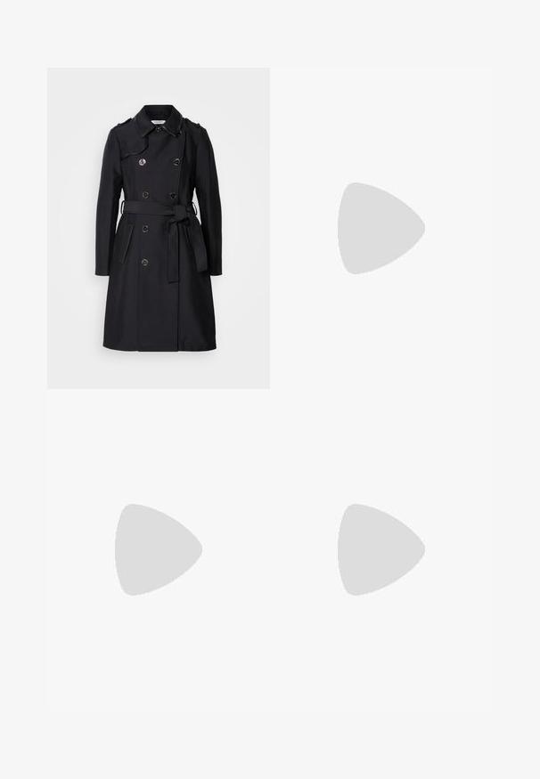 Manteau noir en trench-coat avec un design croisé, de gros boutons, une ceinture à la taille et des épaulettes. Tissu lisse avec une silhouette classique.; Deux tops à manches longues en col roulé, l'un blanc et l'autre noir, fabriqués dans un tissu lisse et extensible, tous deux dotés d'une coupe ajustée et de cols hauts.; Pantalons larges noirs en tissu texturé, avec une taille élastique et une ceinture à nouer amovible à la taille pour un ajustement variable.; Bottes en cuir noir jusqu'aux genoux avec une finition brillante, bout pointu et talon épais. Détail de fermeture éclair sur le côté pour un enfilage facile.; Sac fourre-tout en suédine grise avec deux poignées en cuir foncé. Présente des coutures sur les côtés, une texture douce et une ouverture spacieuse.