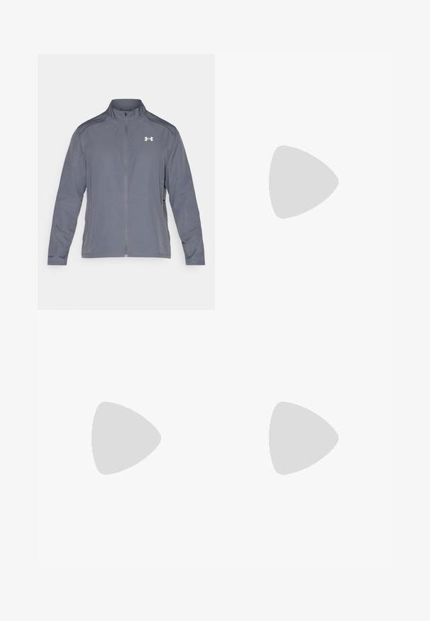 Under Armour LAUNCH - Giacca da running - castlerock/morph green; Under Armour HEATGEAR - T-Shirt sport - black/white; Under Armour CHALLENGER WARM UP  - Pantaloni sportivi - black/white; Scarpa da ginnastica nera e grigia con tomaia in rete, dettagli riflettenti e intersuola bianca. Presenta una suola in gomma testurizzata e lacci.