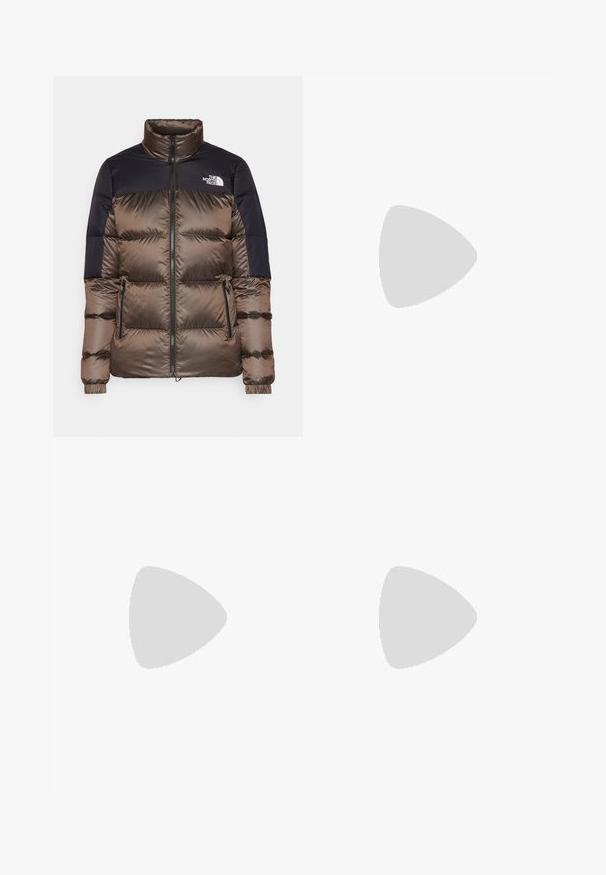 Ruskea ja tummansininen untuvatakki korkealla kauluksella, vetoketjulla, kahdella sivutaskulla ja logolla rinnassa. Sileä pinta, laatikkomainen muotoilu.; The North Face FLEX SHORT SLEEVES TEE - Tekninen t-paita - black; Mustat capri-collegehousut, jotka on valmistettu joustavasta kankaasta. Ne sisältävät korkean vyötärön ja pienen valkoisen logon vasemmalla puolella. Silkkinen pinta.; Tummanharmaa urheilukenka, jossa on tekstuurilla varustettu kangasosa, litteät nauhat, vahvistettu kärki ja paksu, karkea pohja pidon parantamiseksi. 300 kohokuvioituna kantapäässä.