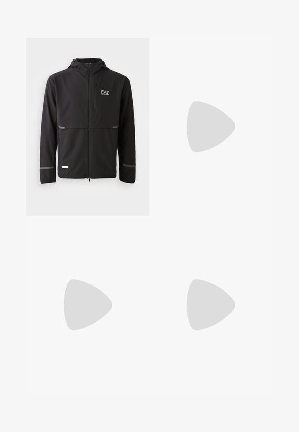 Μαύρο αδιάβροχο μπουφάν φτιαγμένο από ελαφρύ ύφασμα. Διαθέτει ζώνη με φερμουάρ στο μπροστινό μέρος, ρυθμιζόμενη κουκούλα, ασημένιες λεπτομέρειες και λογότυπο EA7 στο στήθος.; Λευκό κοντομάνικο μπλουζάκι από ύφασμα με λεία υφή. Διαθέτει λογότυπο adidas σε μαύρο χρώμα στο αριστερό στήθος και σχέδιο στον γιακά.; Μαύρο αθλητικό παντελόνι με ελαστική μέση, στενή γραμμή, πλαϊνές τσέπες και διακριτική λεπτομέρεια λογότυπου. Κατασκευασμένο από ευέλικτο, αναπνεύσιμο ύφασμα.; Λευκά αθλητικά παπούτσια με μαύρες ρίγες, υφή πλέγματος και επενδεδυμένο κολάρο, σε συνδυασμό με ελαιοπράσινα παντελόνια με λευκές πλευρικές ρίγες.