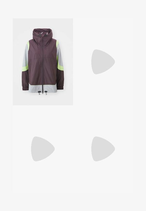 adidas by Stella McCartney Trainingsvest - mineral red/pulse lime; Korte mouwen sport t-shirt, donkergrijs met geperforeerde textuur. Bevat een wit logo en contrasterende zijstrepen. Ronde halslijn.; Zwarte sportleggings van rekbaar materiaal, met een hoge tailleband, een aansluitend ontwerp en ribbelige enkelmanchetten. Subtiele merklogo.; Zwarte hardloopschoen met een ademende mesh bovenkant, ronde neus, slank ontwerp, textuuraccenten en een gevoerde zool voor comfort.