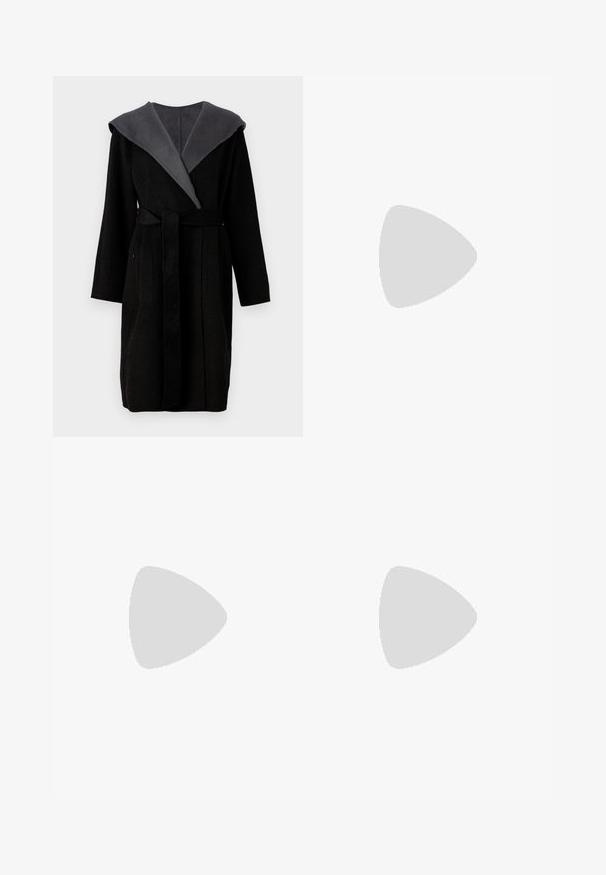 MICHAEL Michael Kors HOODED WRAP COAT - Κλασικό παλτό - charcoal; Μαύρο κοντό μπλουζάκι από βαμβάκι. Διαθέτει στρογγυλή λαιμόκοψη και κοντά μανίκια. "MICHAEL KORS" κεντημένο σε ταιριαστή απόχρωση στο μπροστινό μέρος.; Φαρδιά παντελόνια σε ήπιο τόνο ταουπέ,  φτιαγμένα από λεία ύφασμα με σατινέ φινίρισμα. Διαθέτει ραμμένο ζωνάκι και διακριτικές πιέτες.; Μαύρο δερμάτινο γυναικείο παπούτσι με ψηλό τακούνι, μυτερή μύτη και μεταλλική ασημί μύτη. Διαθέτει λείο φινίρισμα και λεπτό τακούνι 10 εκ.