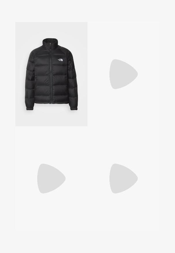 Chaqueta de plumas negra con un cuello alto, cierre de cremallera, acolchado de rombos y bolsillos laterales. Presenta un pequeño logo blanco en el pecho.; Camiseta de manga larga negra hecha de algodón, con un logo blanco en el lado izquierdo del pecho y puños de canalé. Textura suave con un cuello redondo.; The North Face HORIZON PANT - Pantalones montañeros largos - black; Zapatilla negra de exterior con parte superior de ante, suela de goma texturizada y un sólido sistema de cordones. Cuenta con un talón reforzado y el logotipo de la marca en el lateral.