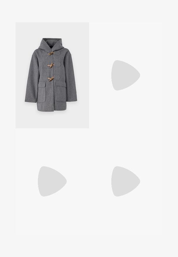 Szary wełniany płaszcz z kapturem, z zapięciem na toggle, dwoma przednimi kieszeniami i prostym krojem. Gładka tekstura i minimalistyczny design.; Even&Odd Petite - Top; ONLY Petite ONLMADISON WIDE ciemnoniebieski; Czarne platformowe loafersy z okrągłym noskiem, górą z gładkiej skóry, regulowanym zapięciem i teksturowaną gumową podeszwą z poziomymi rowkami.