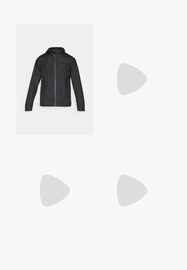 Schwarze wasserdichte Jacke mit Kapuze, Frontreißverschluss, zwei seitlichen Taschen und einem blauen Logo auf der Brust. Verfügt über strukturierten Stoff und verstellbare Manschetten.; Schwarzes T-Shirt mit kurzen Ärmeln aus leichtem Stoff, mit einem hellgrauen "TERREX"-Logo auf der Brust und einem Rundhalsausschnitt.; Schwarze Outdoor-Hosen aus glattem Stoff, mit seitlichen Reißverschlusstaschen, verstärkten Kniepartien und einem verstellbaren Bund mit Schnalle.; Schwarzer Sportschuh mit einem strukturierten Mesh-Obermaterial, verstärkter Zehenpartie, grauen Akzenten, Schnürverschluss und einer robusten Gummisohle.