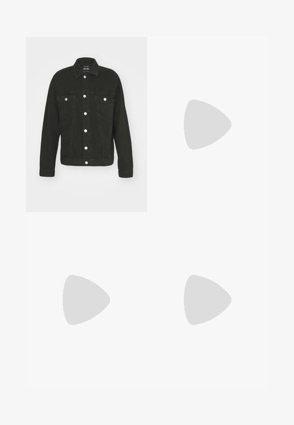Only & Sons ONSJUST BOX JACKET - Jeansjakke - washed black; Svart bomulls t-skjorte med korte ermer, rund halslinning, har en liten hvit Levi's-logo på brystet, glatt tekstur, klassisk passform.; Svart, elastisk midjebukser med rett ben-design, med en glatt tekstur og uten synlige mønstre eller maskinvare.; Svart skinnloafers med glatt finish, mokkasin-stil overdel, broderte detaljer og gummisåle. Klassisk design med lav hæl.